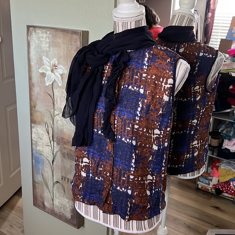 🔥Tory Burch, sleeveless blouse, bow at neck, size 4 - Picture 3 of 8